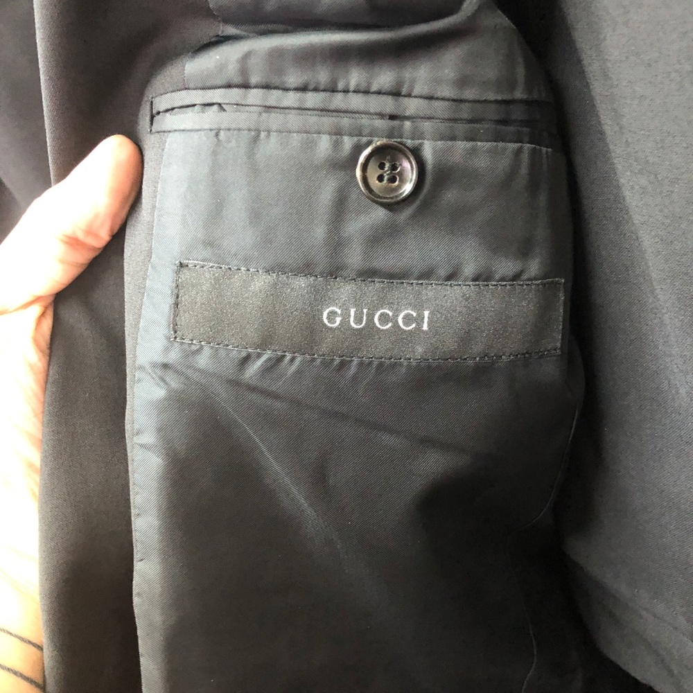 Gucci Suit - Picture 4 of 5